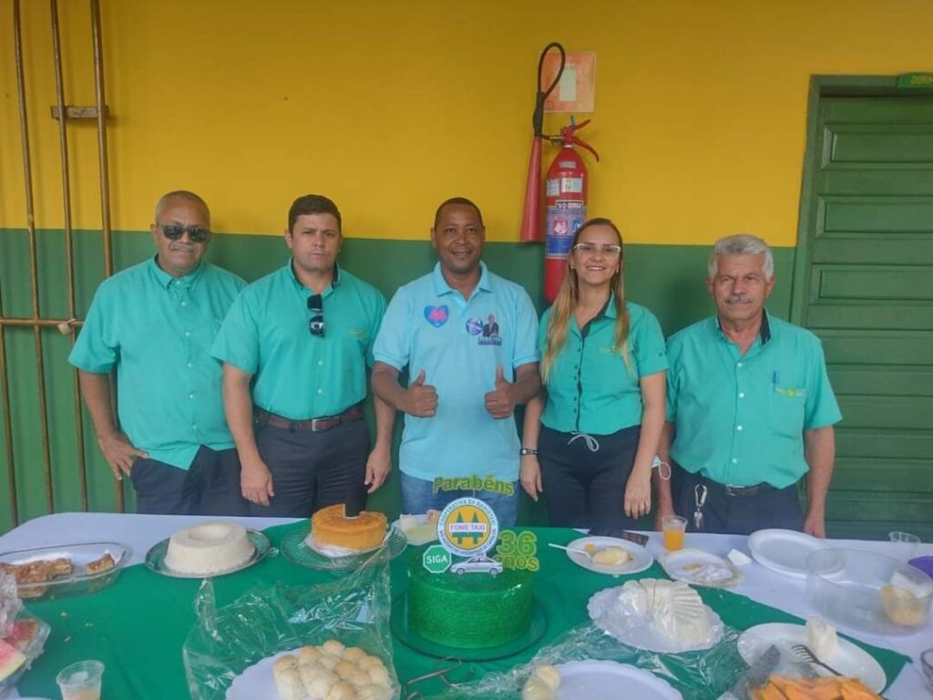 Fone Táxi 36 anos