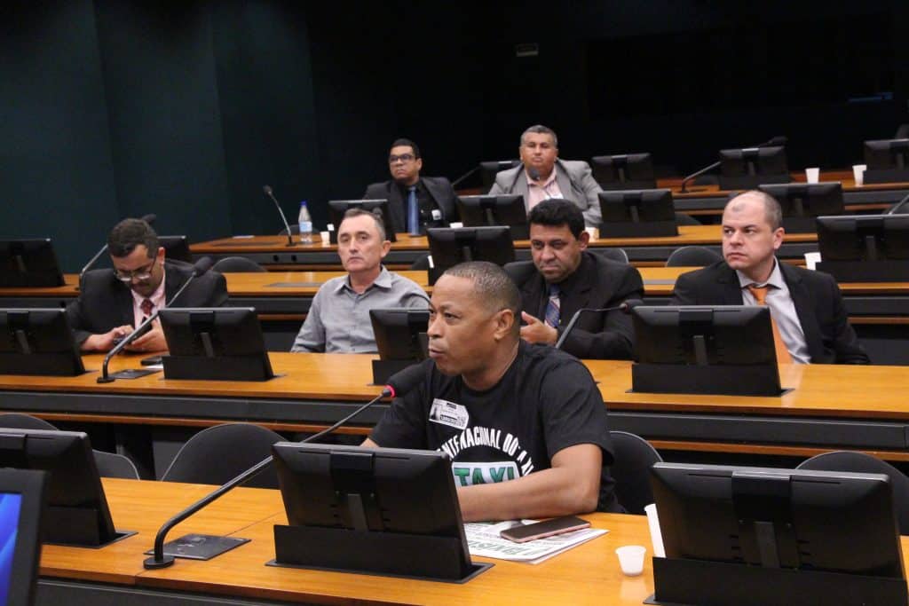 Avancos em Pautas dos Taxistas Denis Paim | Ei Táxi