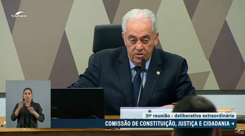 Senador Otto Alencar na Comissão de Constituição e Justiça (CCJ) do Senado