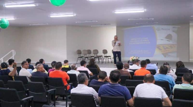 Seminário de Capacitação para taxistas