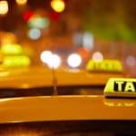 Semob publica novas portarias e número de alvarás de táxi cassados em Salvador chega a 53 em 2025 teto de táxi