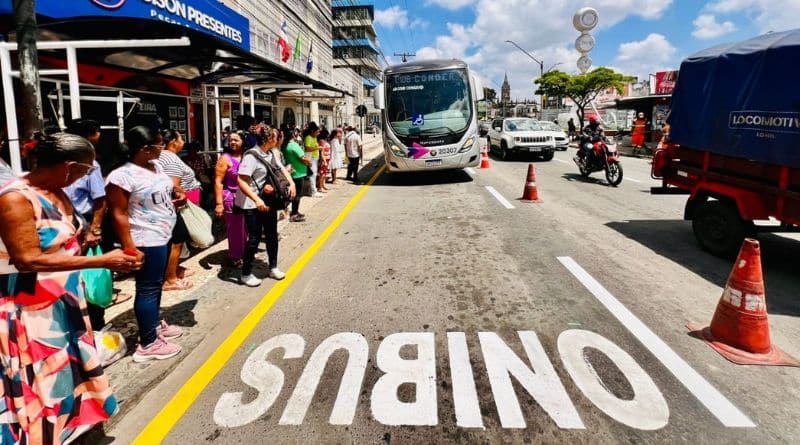 faixa exclusiva de ônibus em Feira de Santana-BA