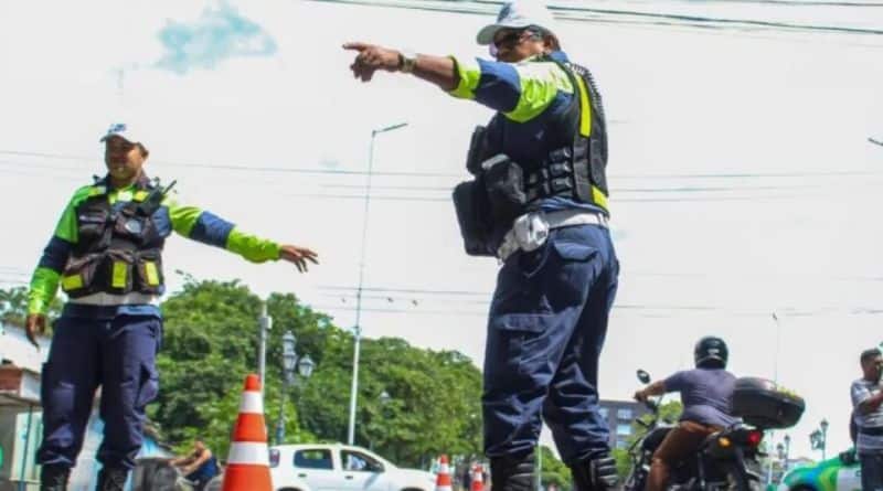 agentes de trânsito