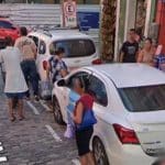 Taxistas relatam queda no movimento de passageiros, após fechamento de frigorífico na Rua da Praia esquina da Rua da Praia com a Rua do Porão no Recife
