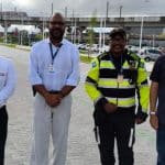 Nova Rodoviária de Salvador organiza retorno do São João e amplia capacidade dos táxis especiais diretores de táxis especiais com gestor de operações da rovoviária e supervisor de trânsito