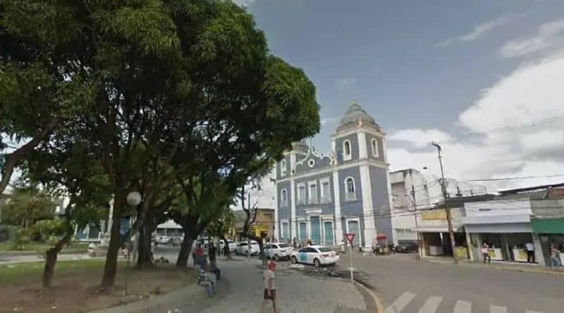 ponto de táxi em frente à Paróquia Nossa Senhora da Paz