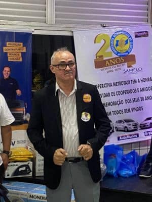 taxista Sérgio Melo da Metrotáxi do Recife