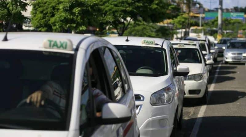 fila de táxi em Salvador bahia