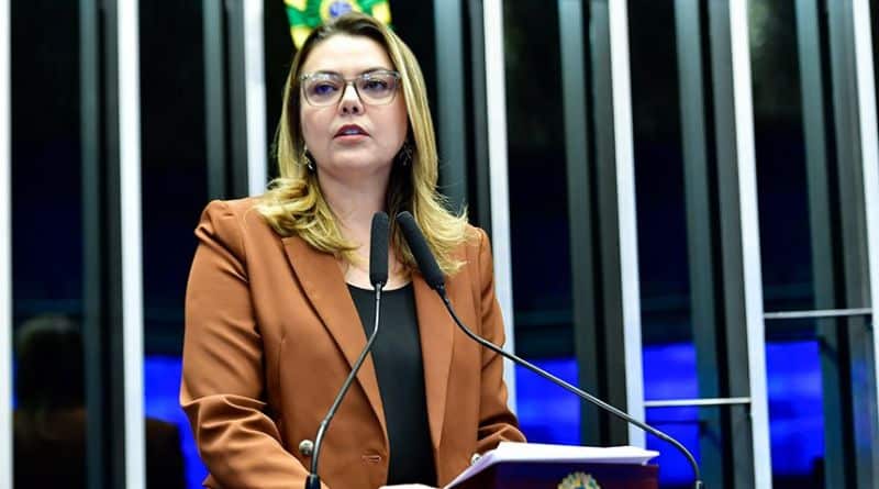 senadora Leila Barros (PDT-DF)