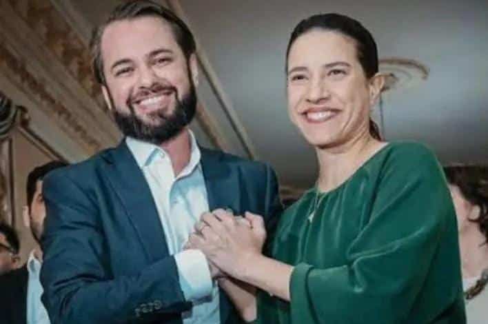 O secretário André Teixeira Filho ao lado da governadora de Pernambuco, Raquel Lyra (PSD). Foto: Divulgação/ Governo PE
