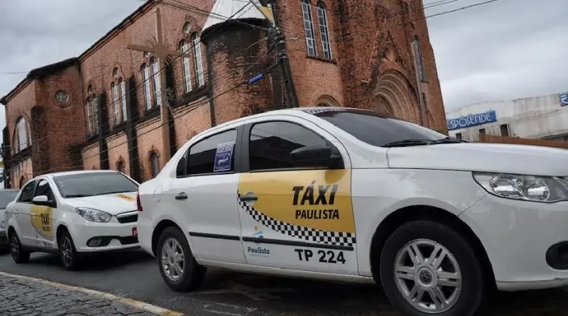 Sindicato dos Taxistas do Paulista protocola ofício na prefeitura reivindicando reajuste da tarifa