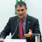 Série Táxi no Congresso: PL 1906/2025 sobre sucessão provisória pode ser arquivado após aprovação da MP 1.305/2025 deputado Romero Rodrigues